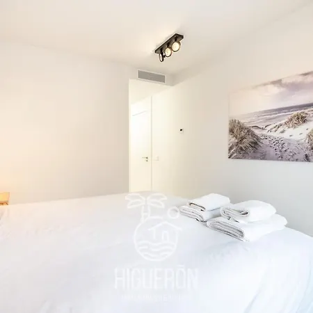 Higueronrentals Sandalo Apartment
