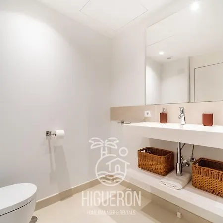 Higueronrentals Sandalo Apartment